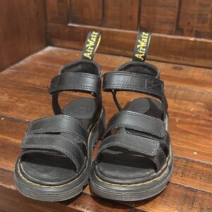 Kids Black Sandals: Dr.Martens